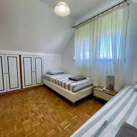 Feriehus Ilios & Thalassa Luxury Retreat , Ofrínion